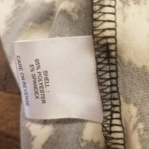 Calvin Klein Top - Picture 3 of 5